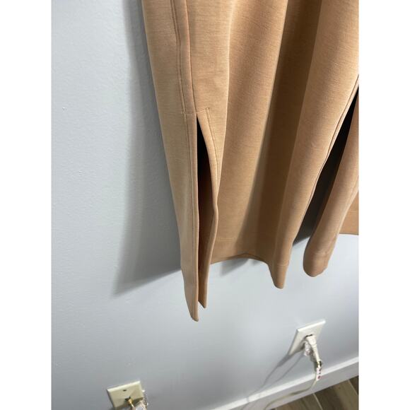 Lululemon Soft Ambitions High Rise Crop
Beech Wood Size 6 - Picture 9 of 12